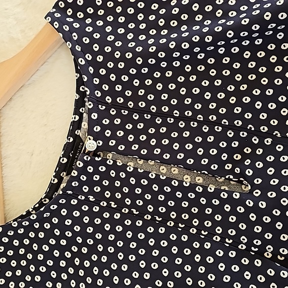 Ann Taylor Cute sleeveless blouse size M - Picture 5 of 6